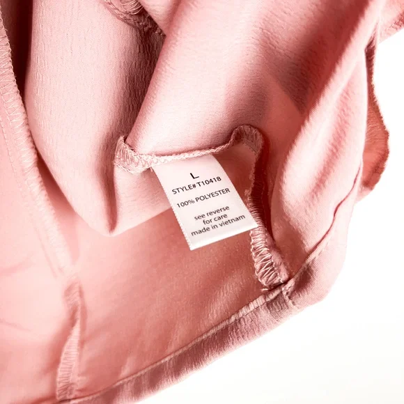 Active USA NWT Short Sleeve Button-Up Light Pink Crop Top - Picture 4 of 9